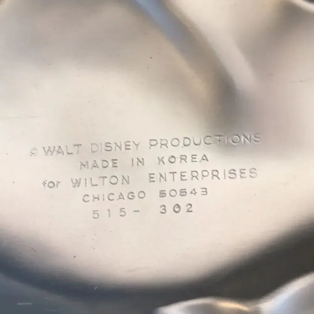 Wilton Vintage Mickey Mouse Band Cake Pan 515-302